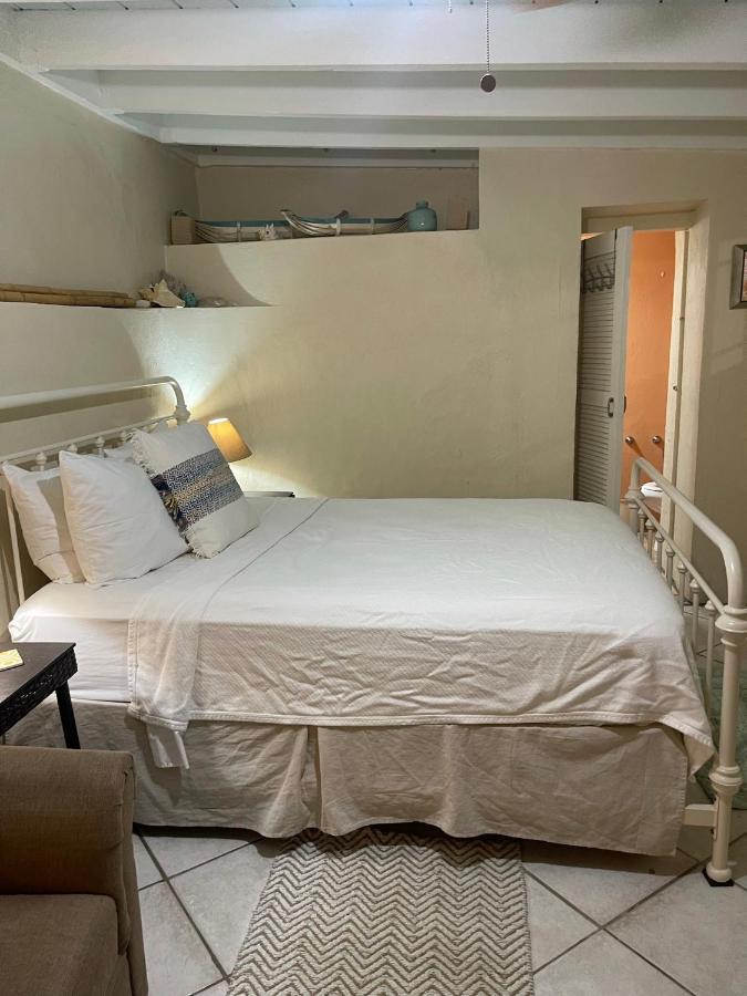 Crown Lotus Apartment Christiansted Exterior photo